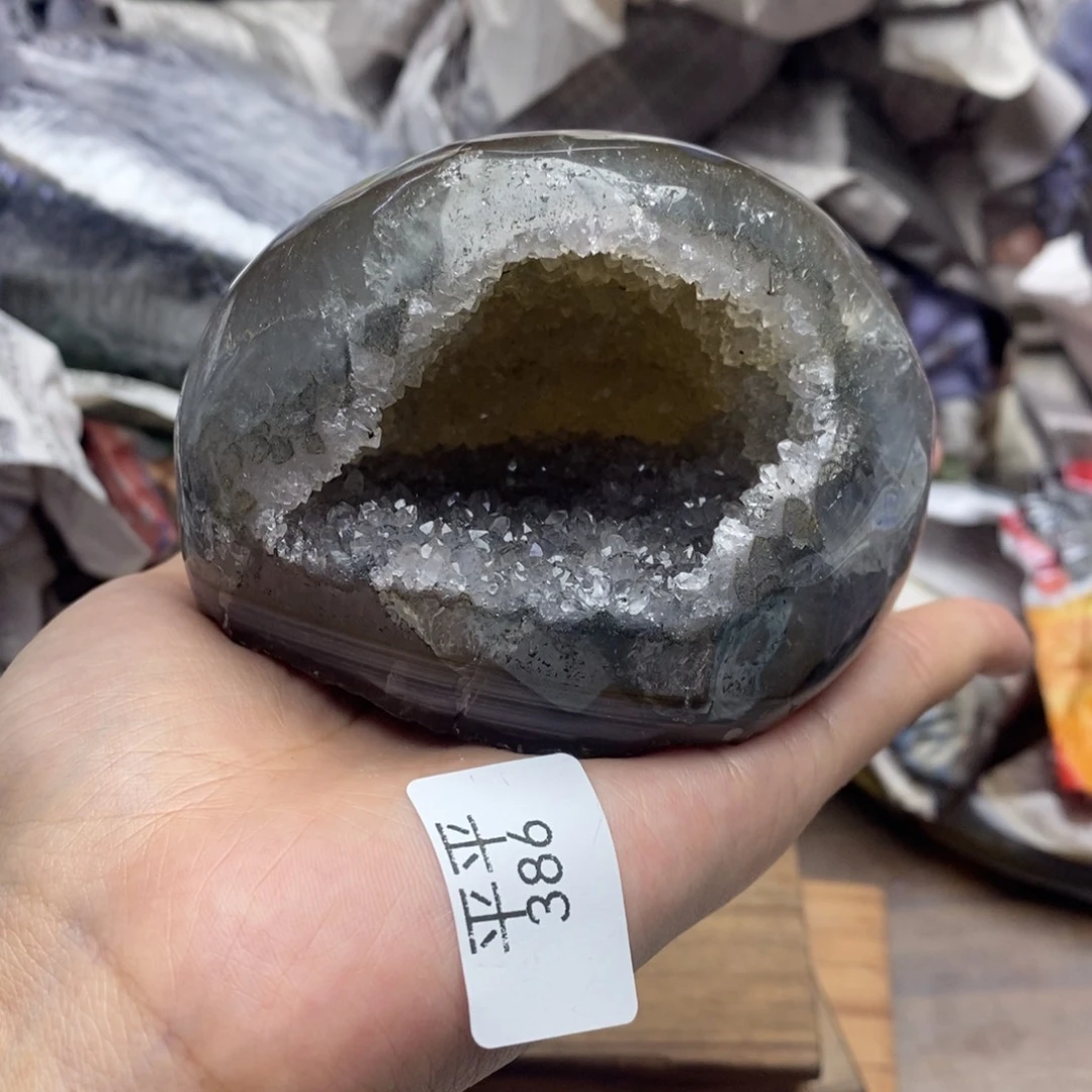 紫晶未镶嵌大型摆件（非配饰）
