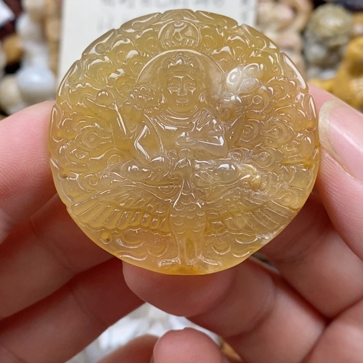 颈饰未镶嵌石英质玉