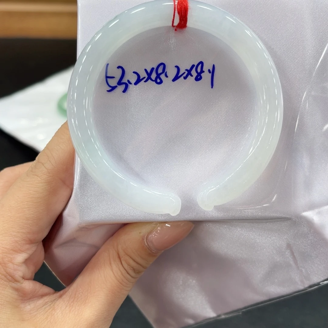 未镶嵌手镯翡翠翡翠