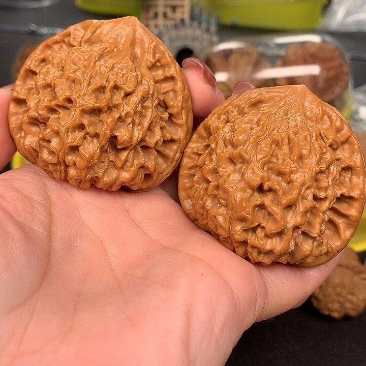 文玩核桃吊坠堃*大51.8官帽