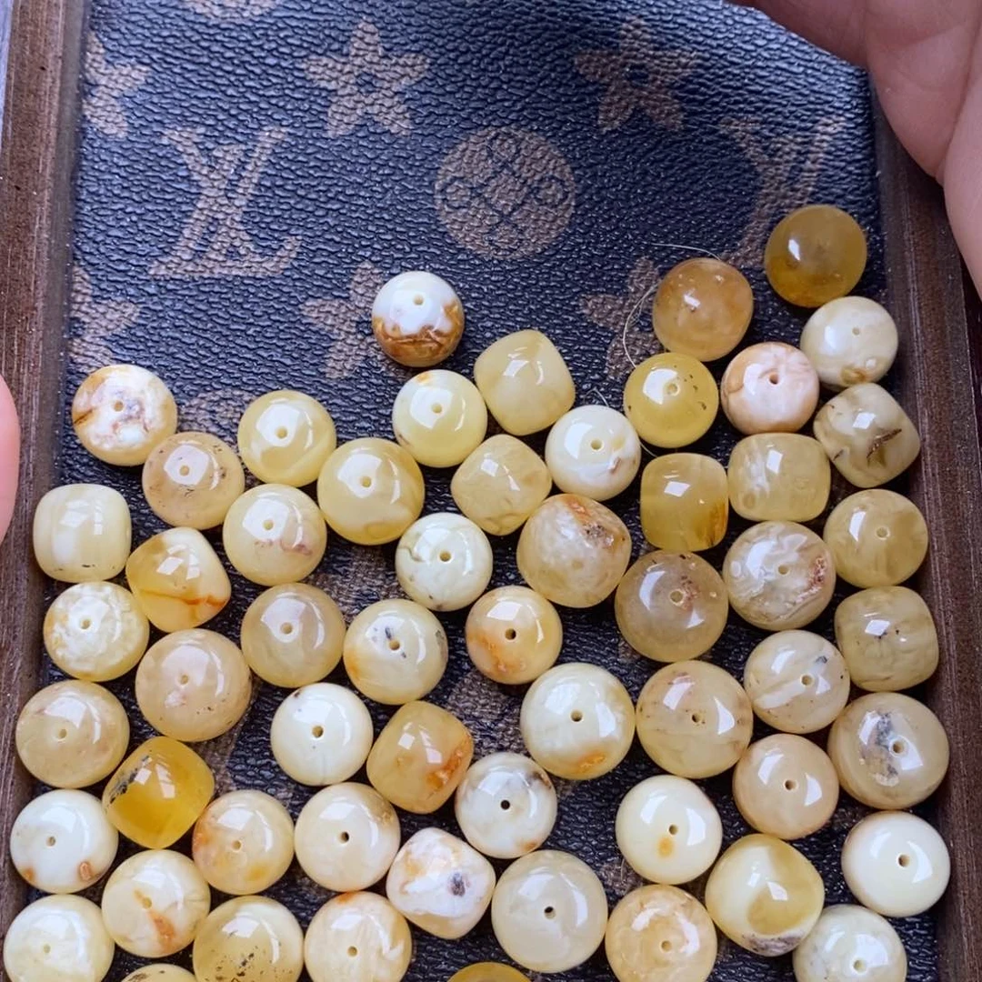 蜜蜡珠宝奇石未镶嵌一粒