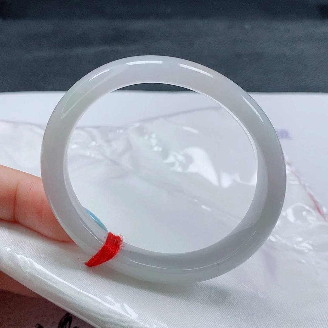 【闪购商品】未镶嵌手镯（贵妃镯）翡翠534号