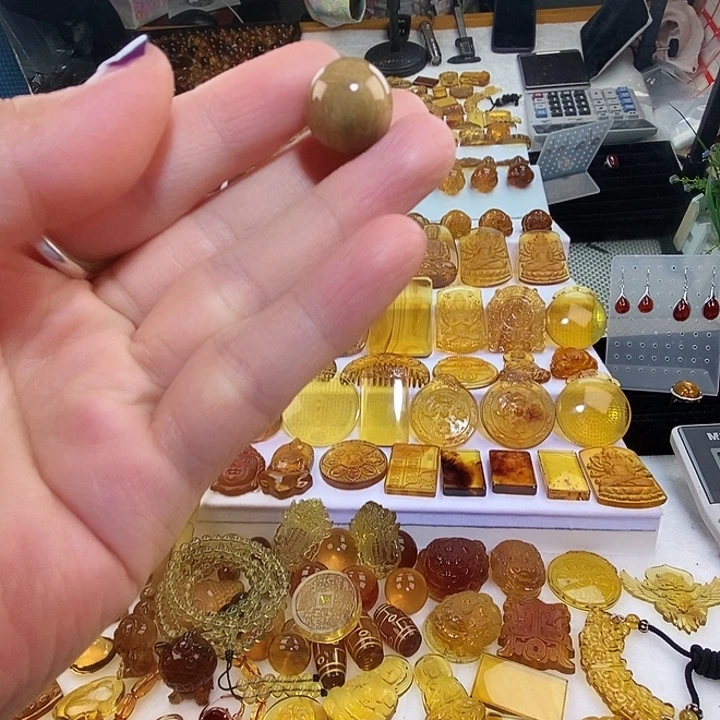 琥珀未镶嵌吊坠(不含链)天然缅甸琥珀根珀珠子