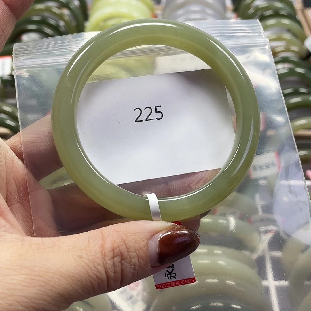 和田玉（糖玉）手镯未镶嵌225-59