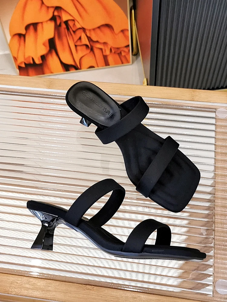 法式一字带凉鞋女外穿2025夏季新款时尚气质细跟中跟方头露趾凉拖