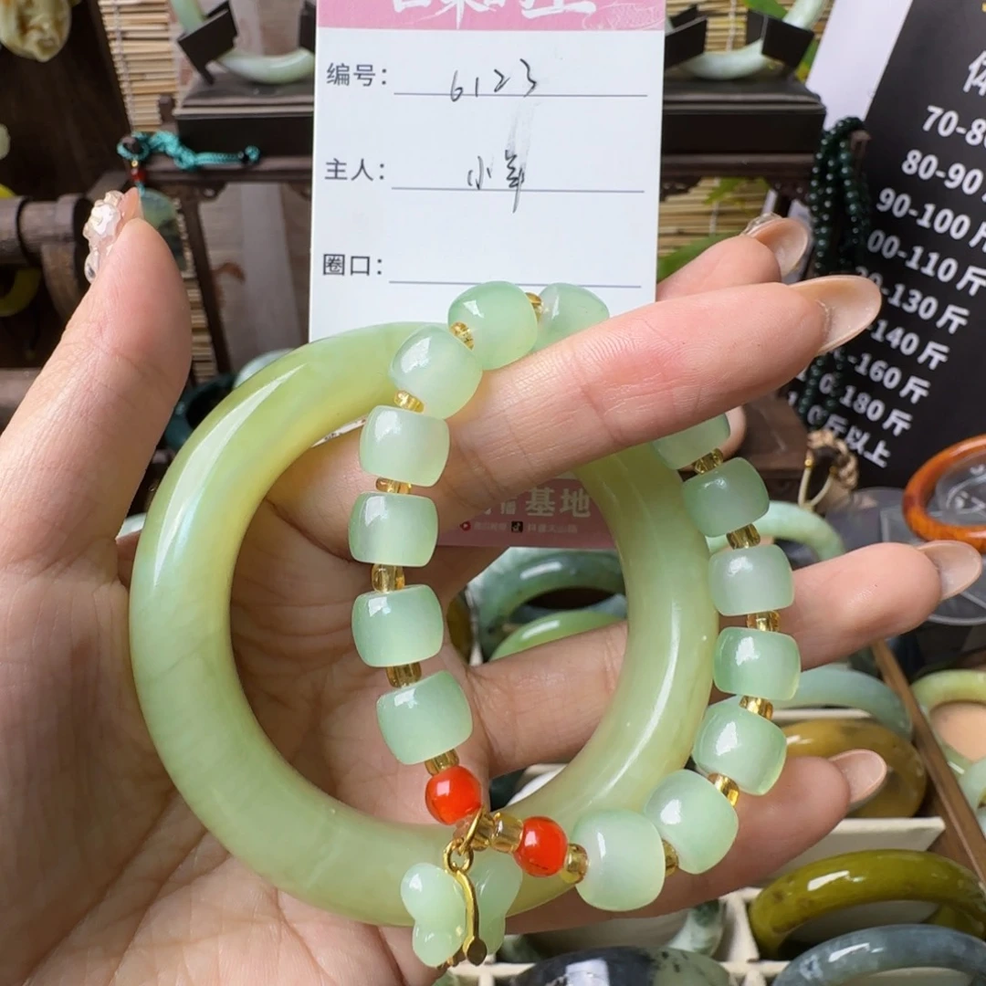 小***.蛇纹石玉未镶嵌手镯