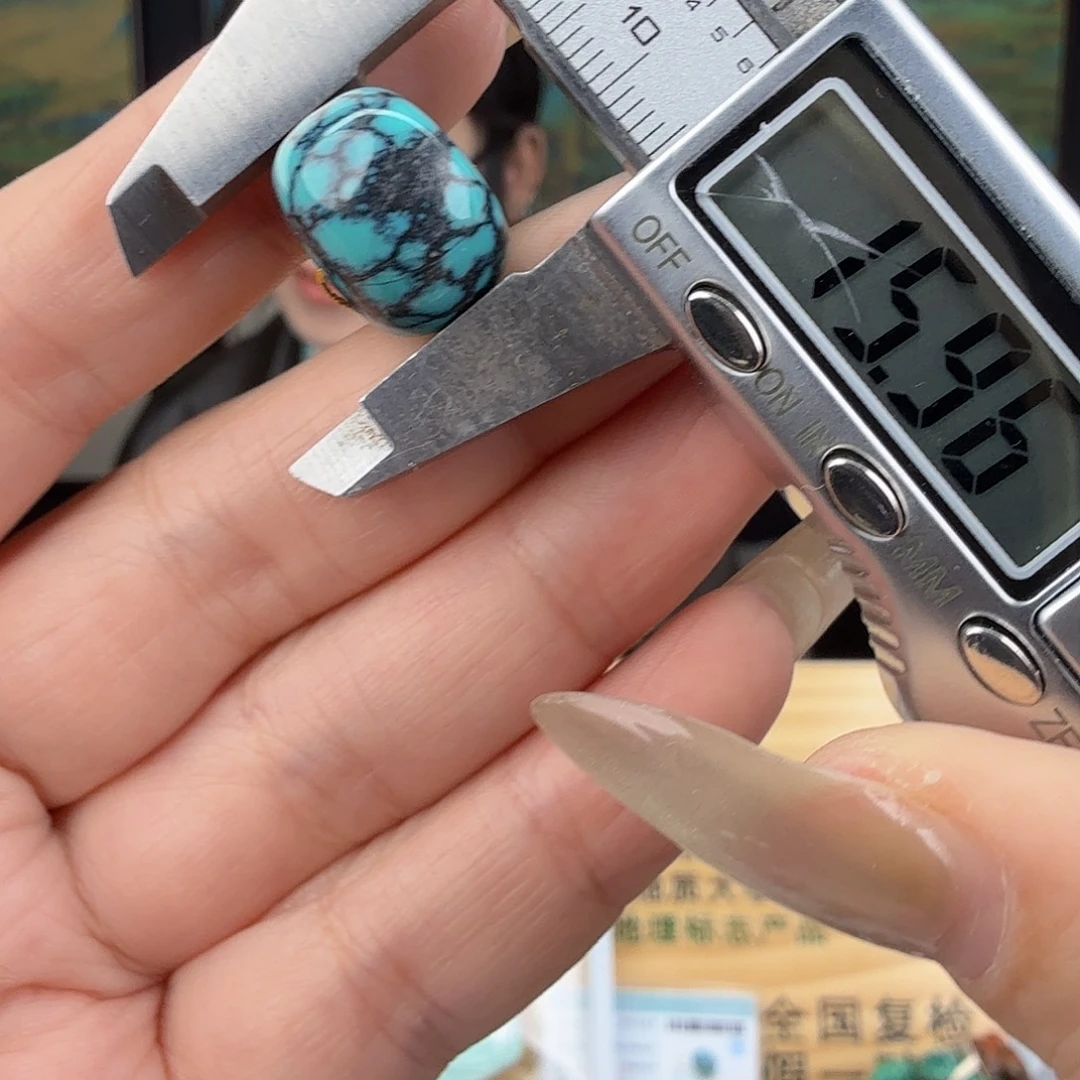 3***哥绿松石未镶嵌珠宝奇石