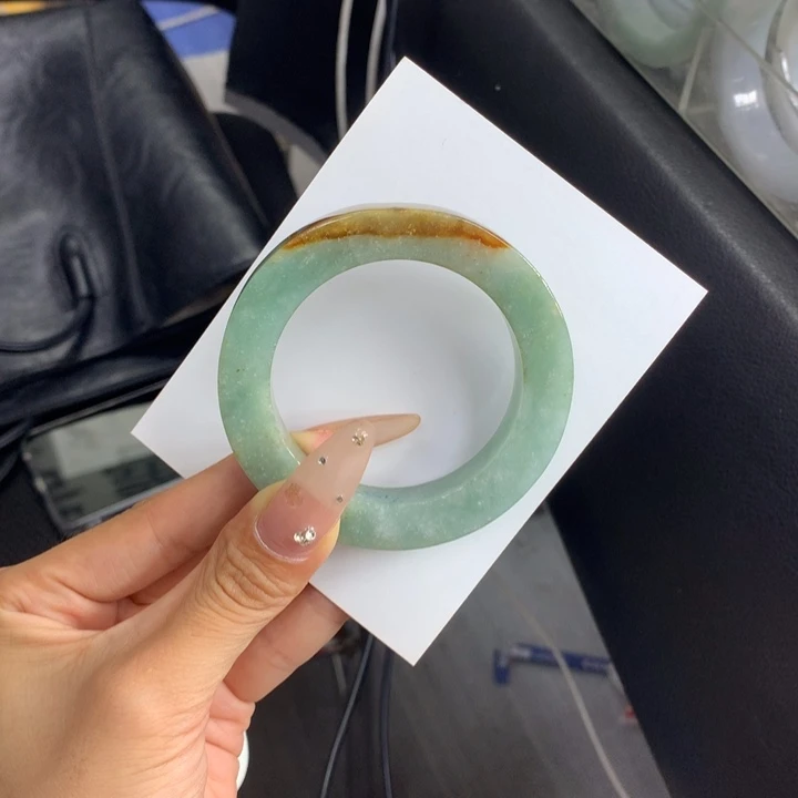未镶嵌翡翠手镯定制翡翠