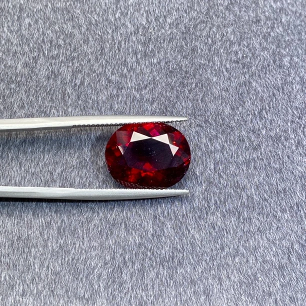 Royal Clive天然卢比来碧玺9.185克拉BX3023纯正鸽血红工厂直切