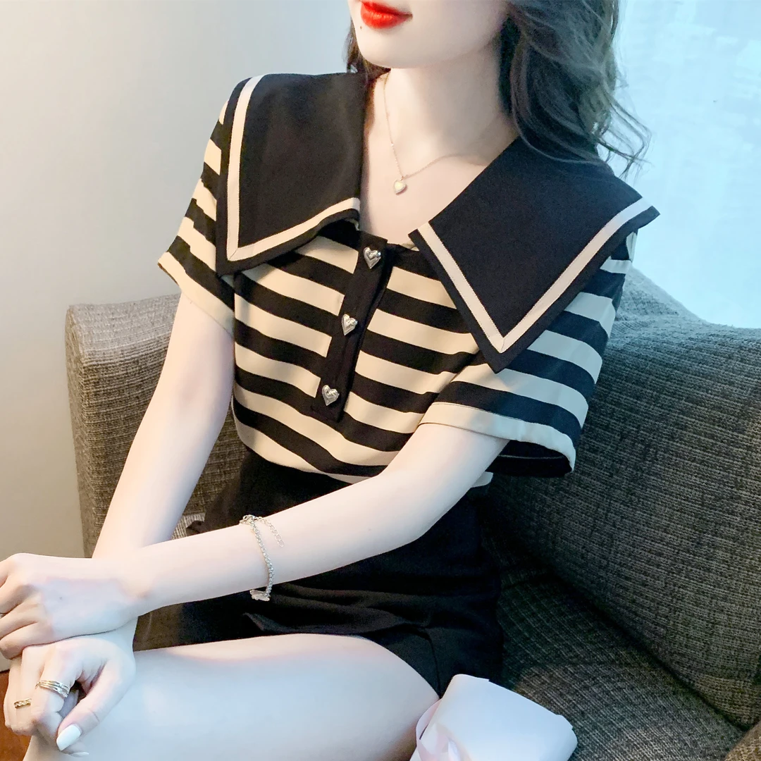 夏季2025新款法式复古减龄上衣女士时尚气质条纹娃娃领短袖T恤潮