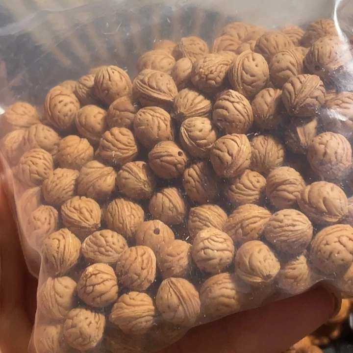 一***事碧桃核小尺寸脖挂0 9