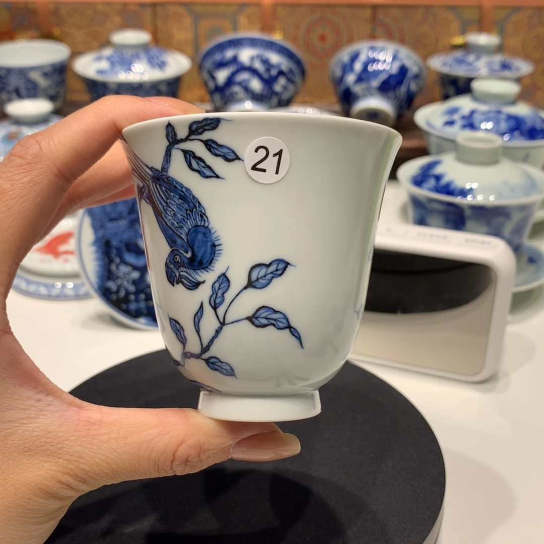 人***客21青花釉里红茶杯一只微瑕