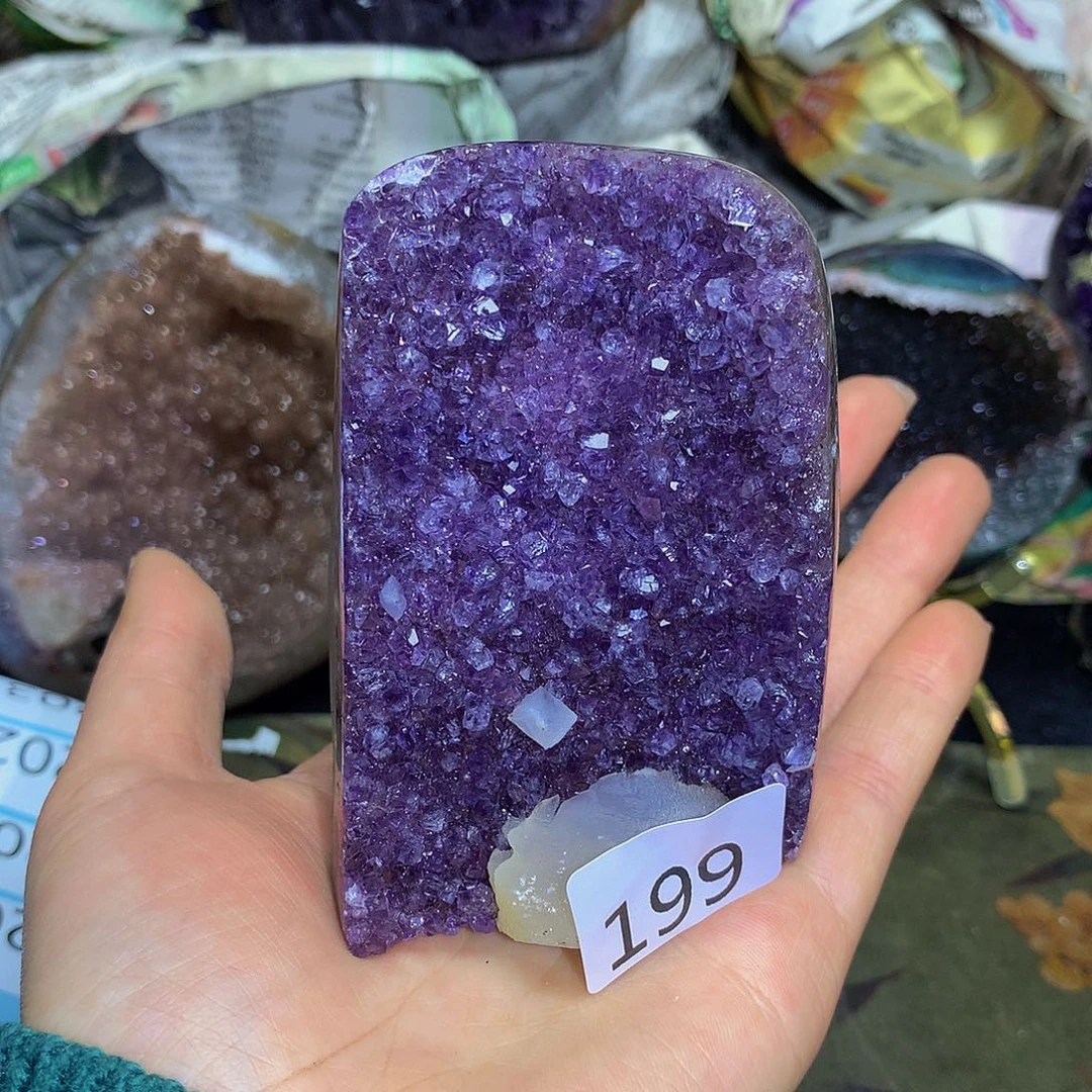 紫晶大型摆件（非配饰）未镶嵌