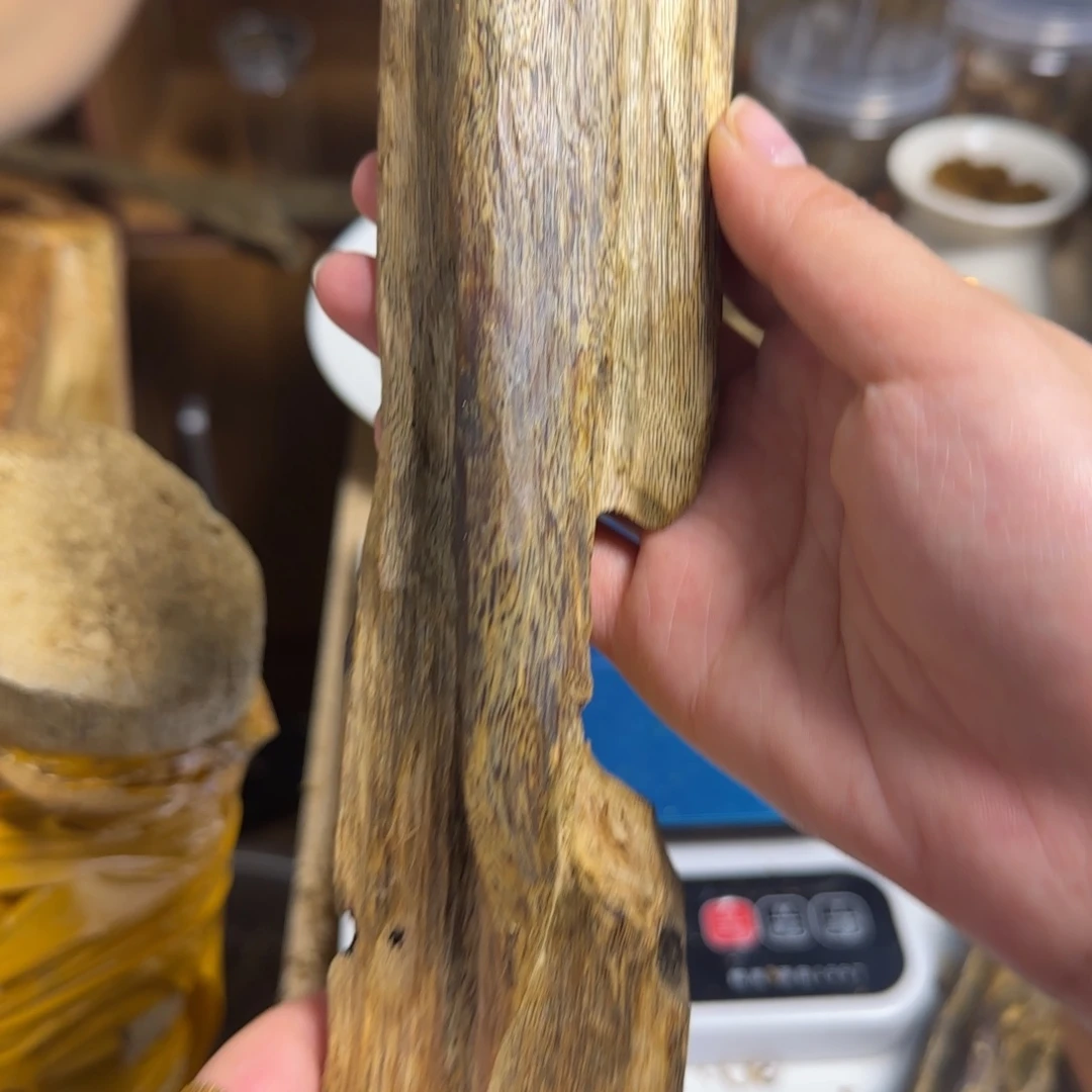 沉香碎屑沉香陆河虫漏