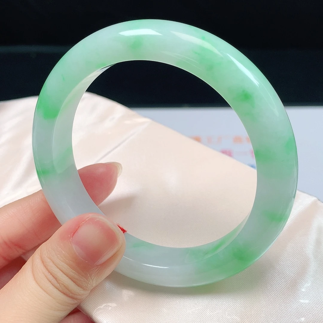 翡翠未镶嵌手镯1593