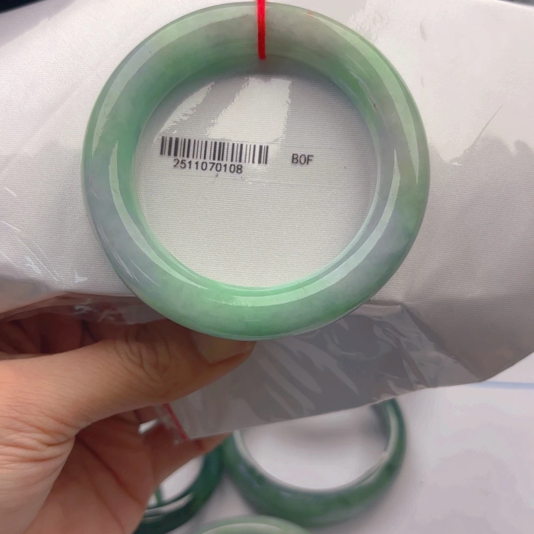 翡翠未镶嵌手镯5455. X4. 31