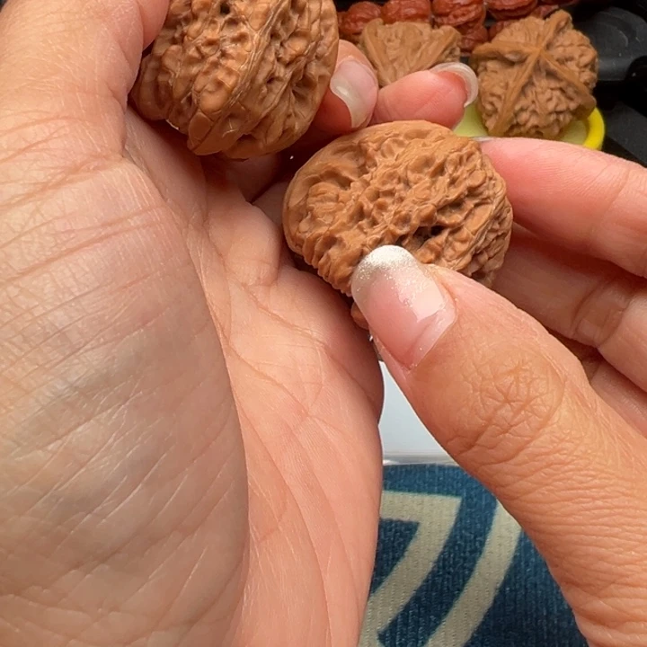 桃核吊坠文玩核桃奥迪