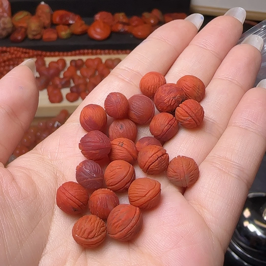 南红玛瑙未镶嵌颈饰