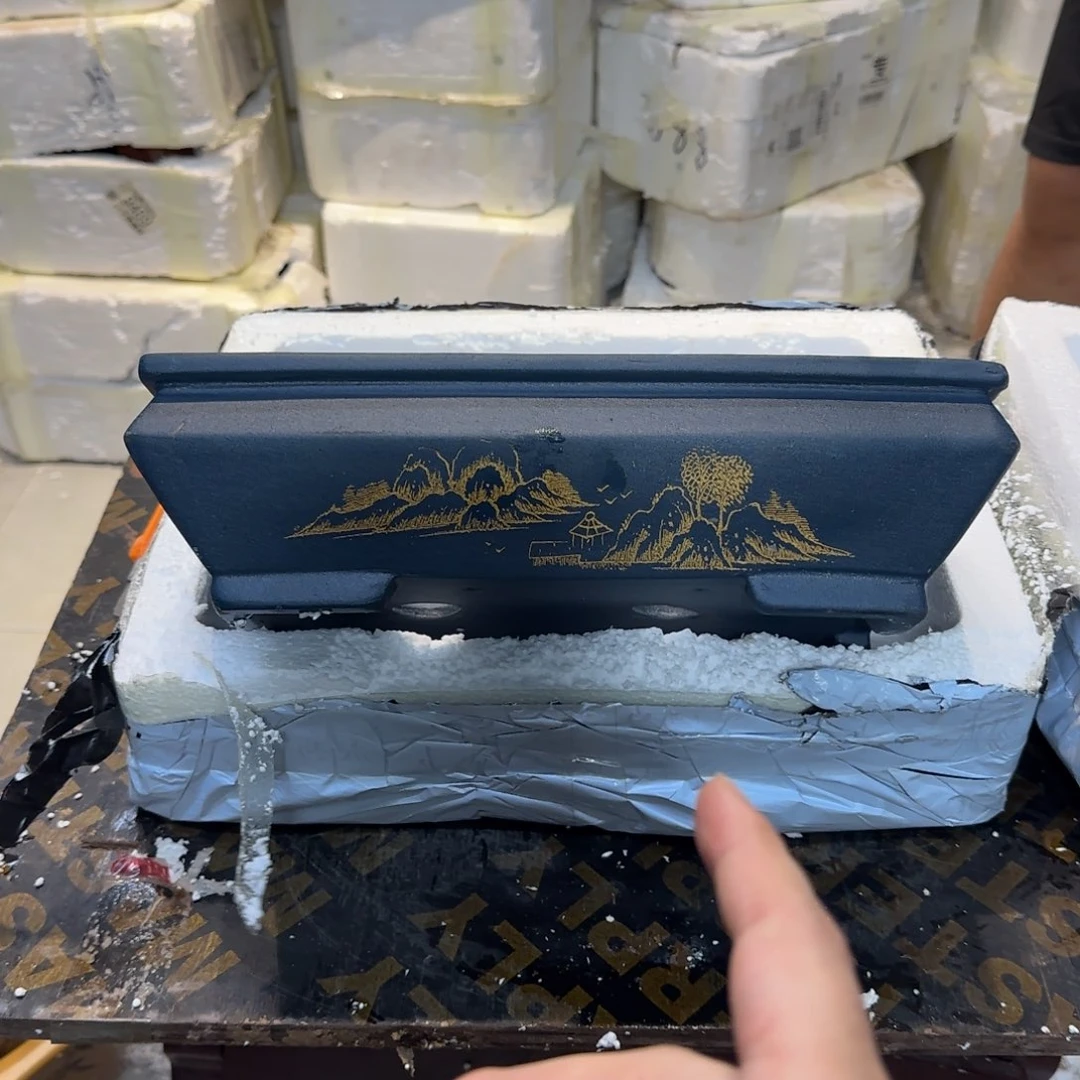 紫砂花盆口径32 21高度10