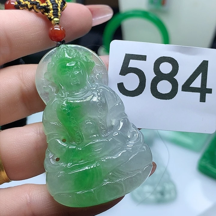 翡翠吊坠(赠链)未镶嵌