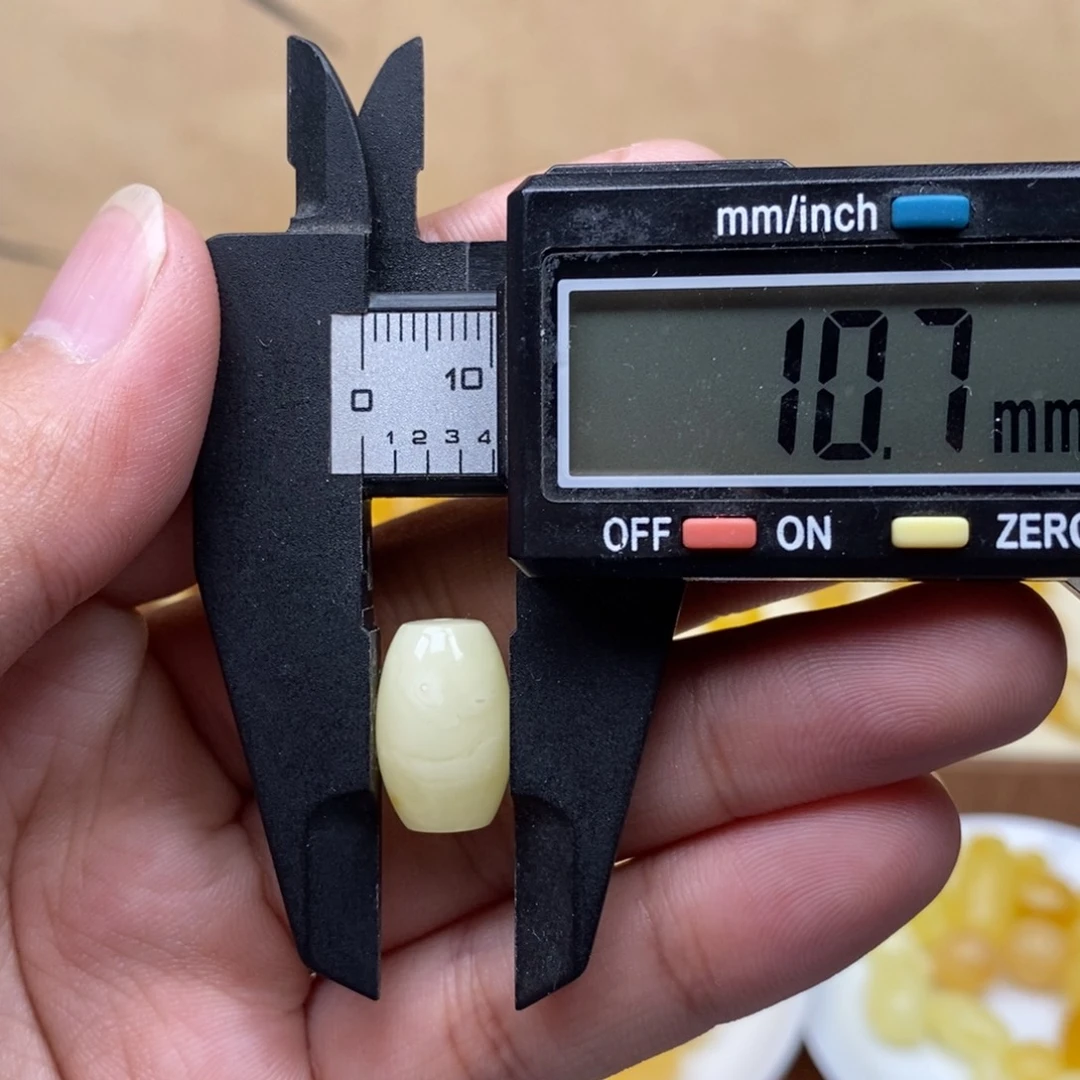 琥珀未镶嵌珠宝奇石10/16尺寸