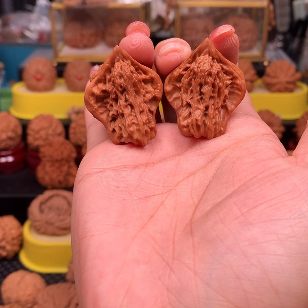 文玩核桃吊坠盘山鸟