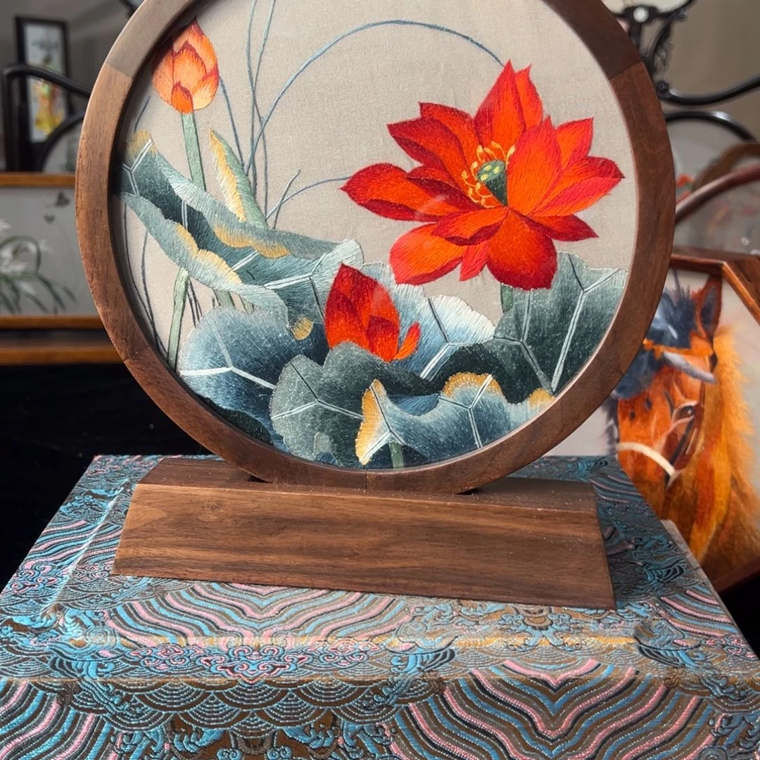 刺绣纯手工刺绣双面绣实木摆件
