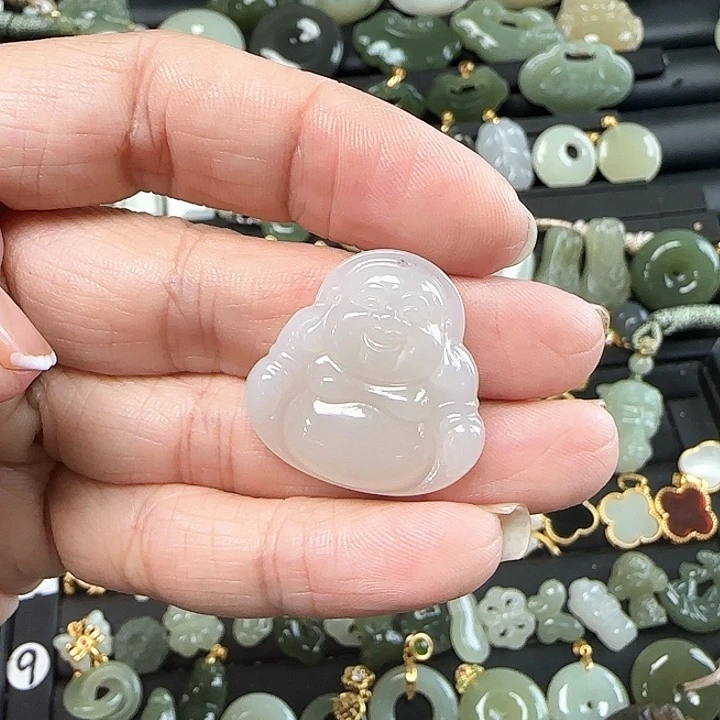 和田玉未镶嵌吊坠(不含链)一****?