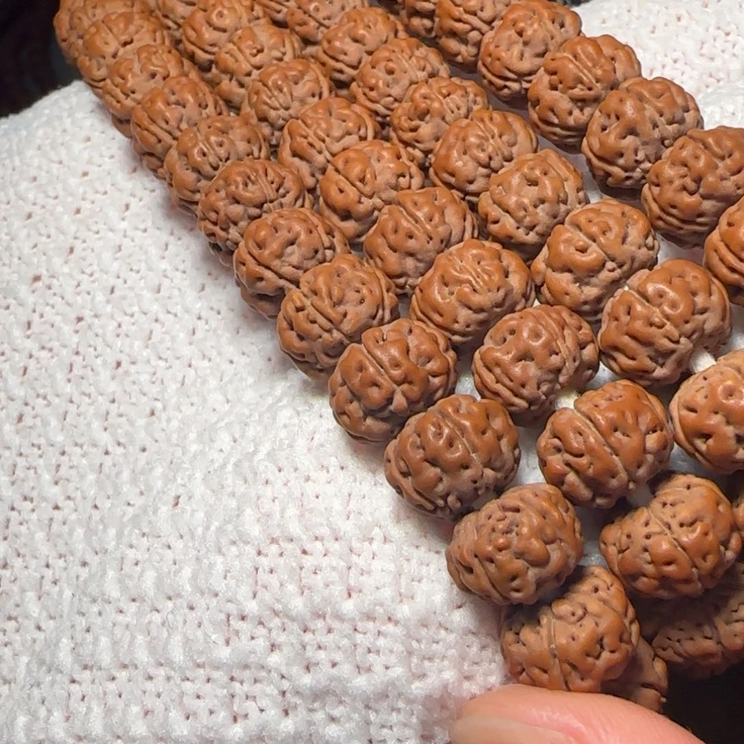 N***y吊坠金刚菩提勿里达老树王108