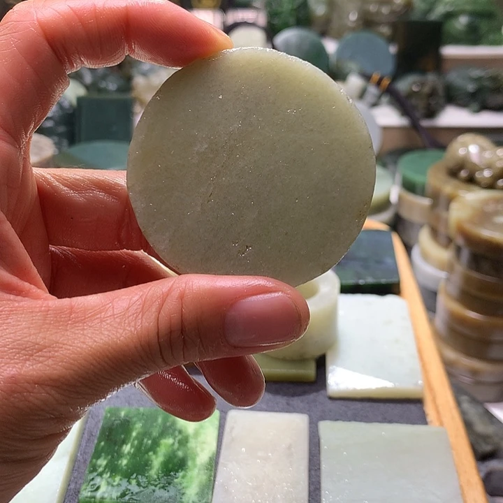 和田玉未镶嵌珠宝半成品