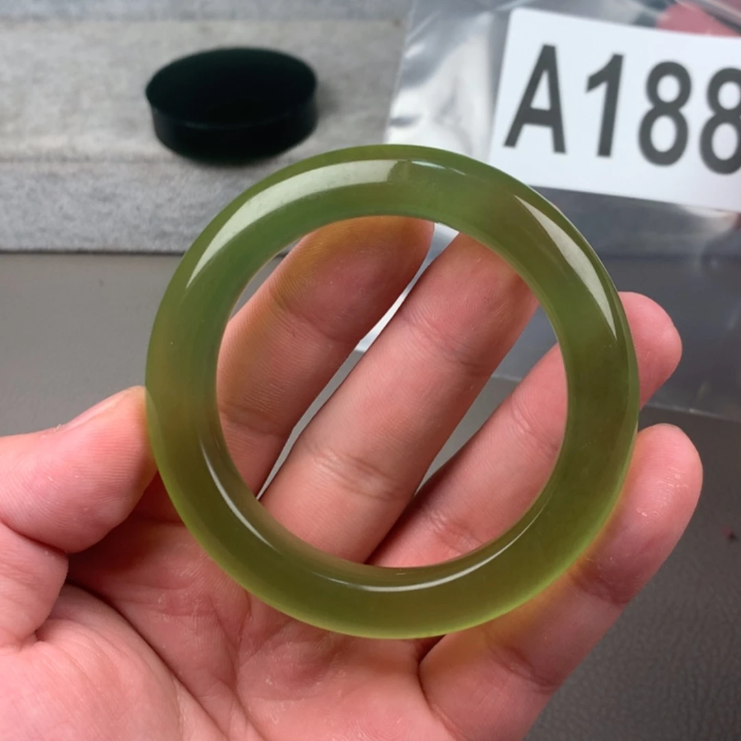 【闪购商品】未镶嵌蛇纹石玉岫玉55