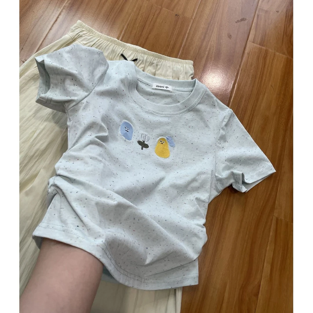 原创自制刺绣淡蓝色正肩短袖t恤女夏季新款甜美小衫褶皱短款上衣