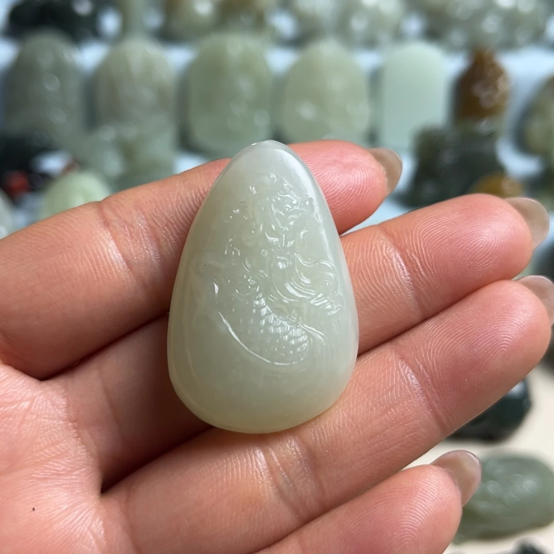 和田玉未镶嵌挂件