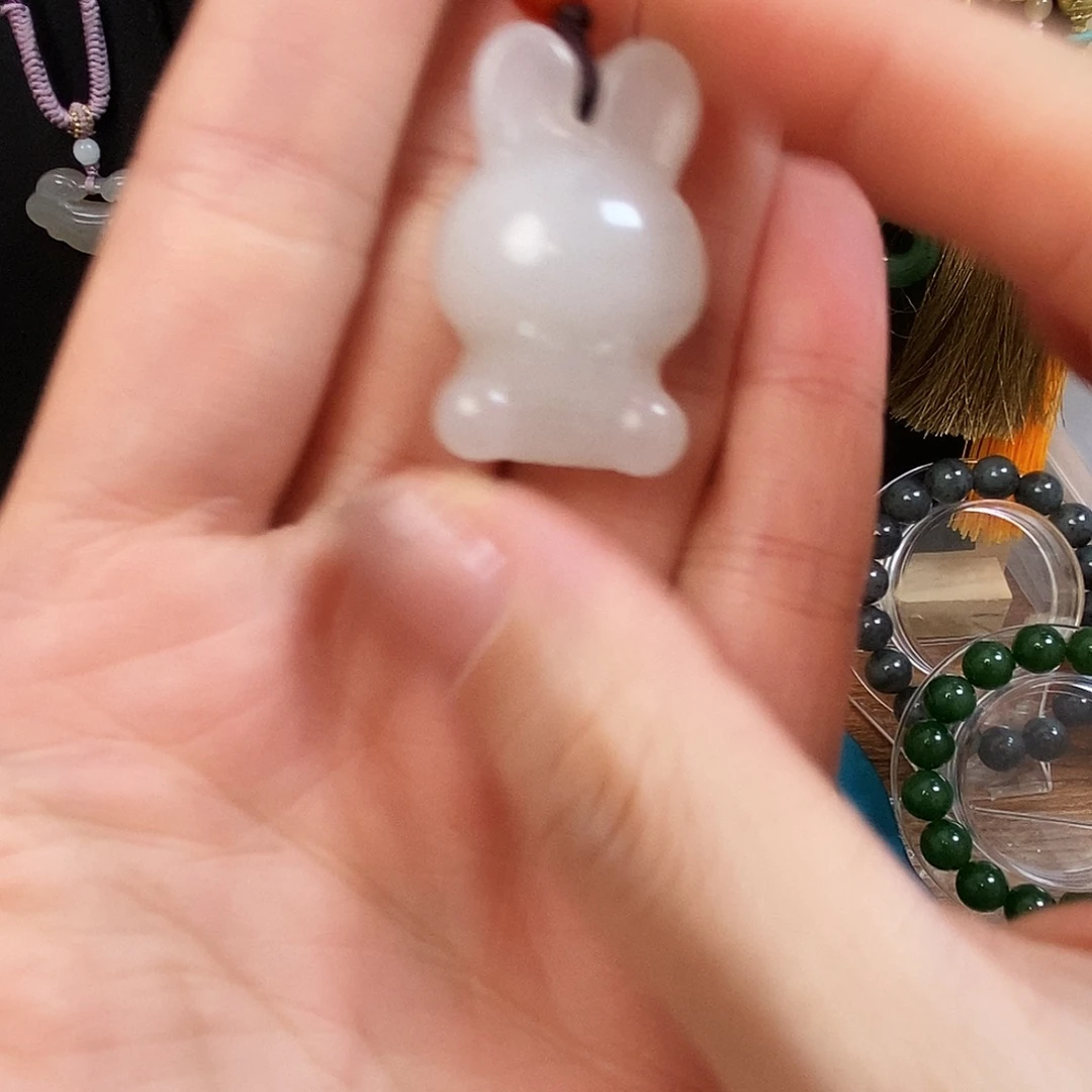 透闪石质玉未镶嵌手镯