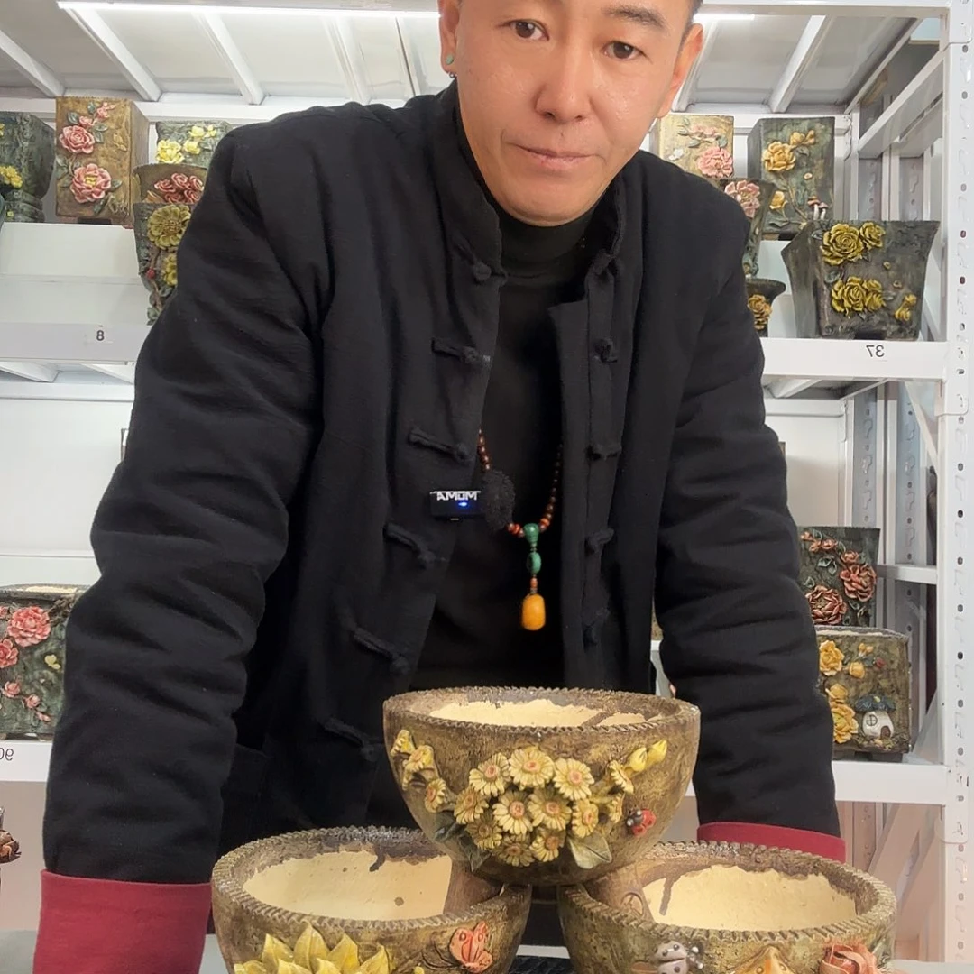 红陶久****?青默花器花盆