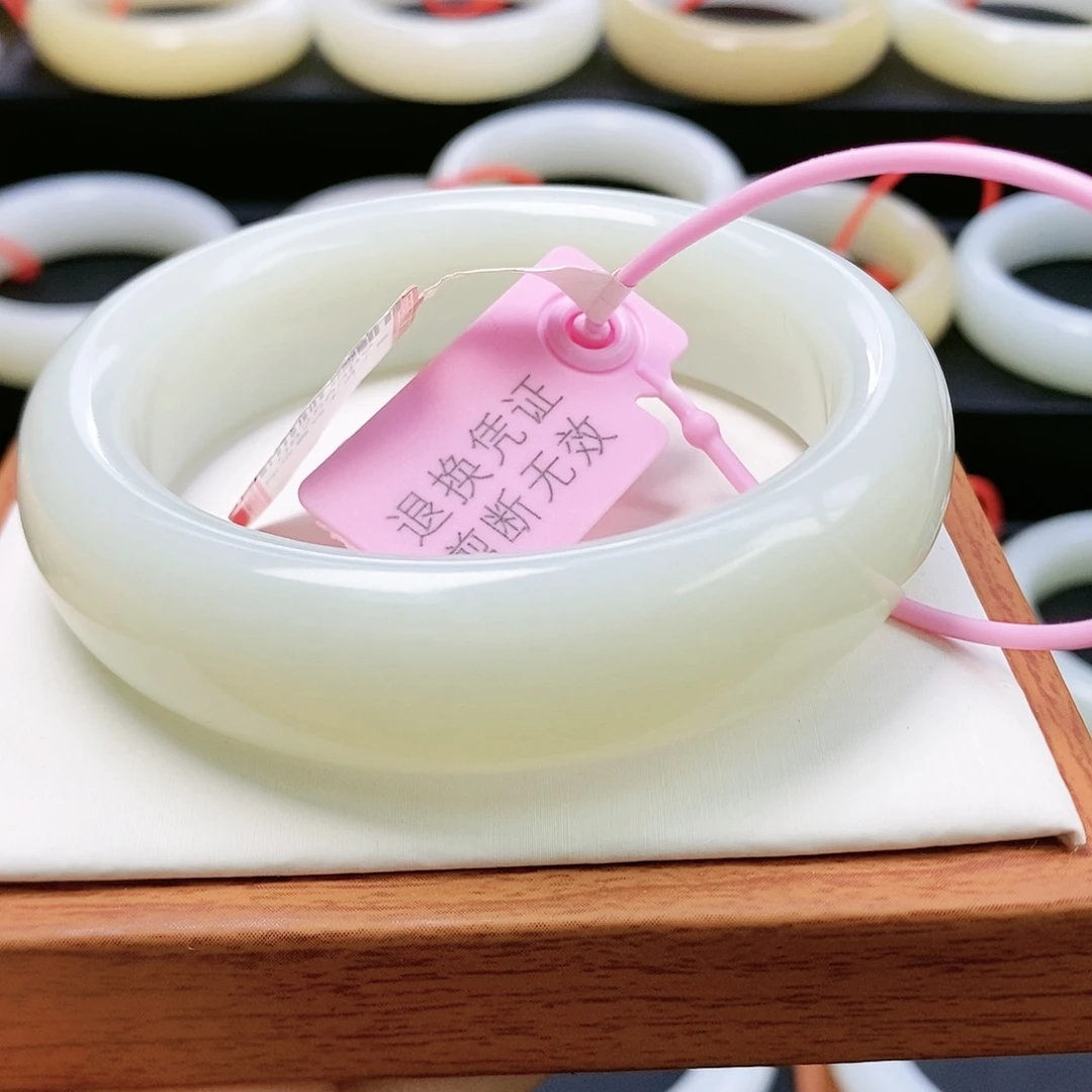 和田玉未镶嵌手镯58.9