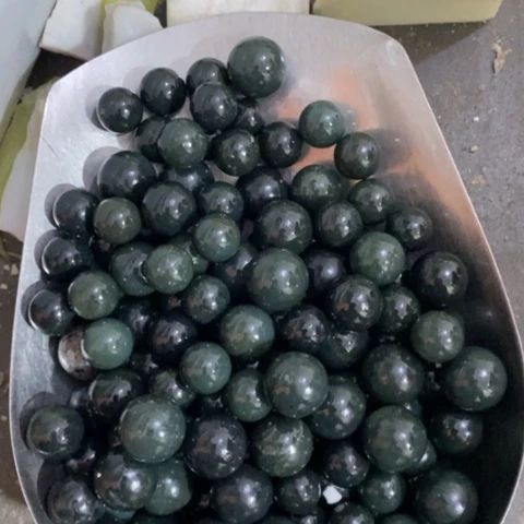 未镶嵌和田玉（糖玉）挂件