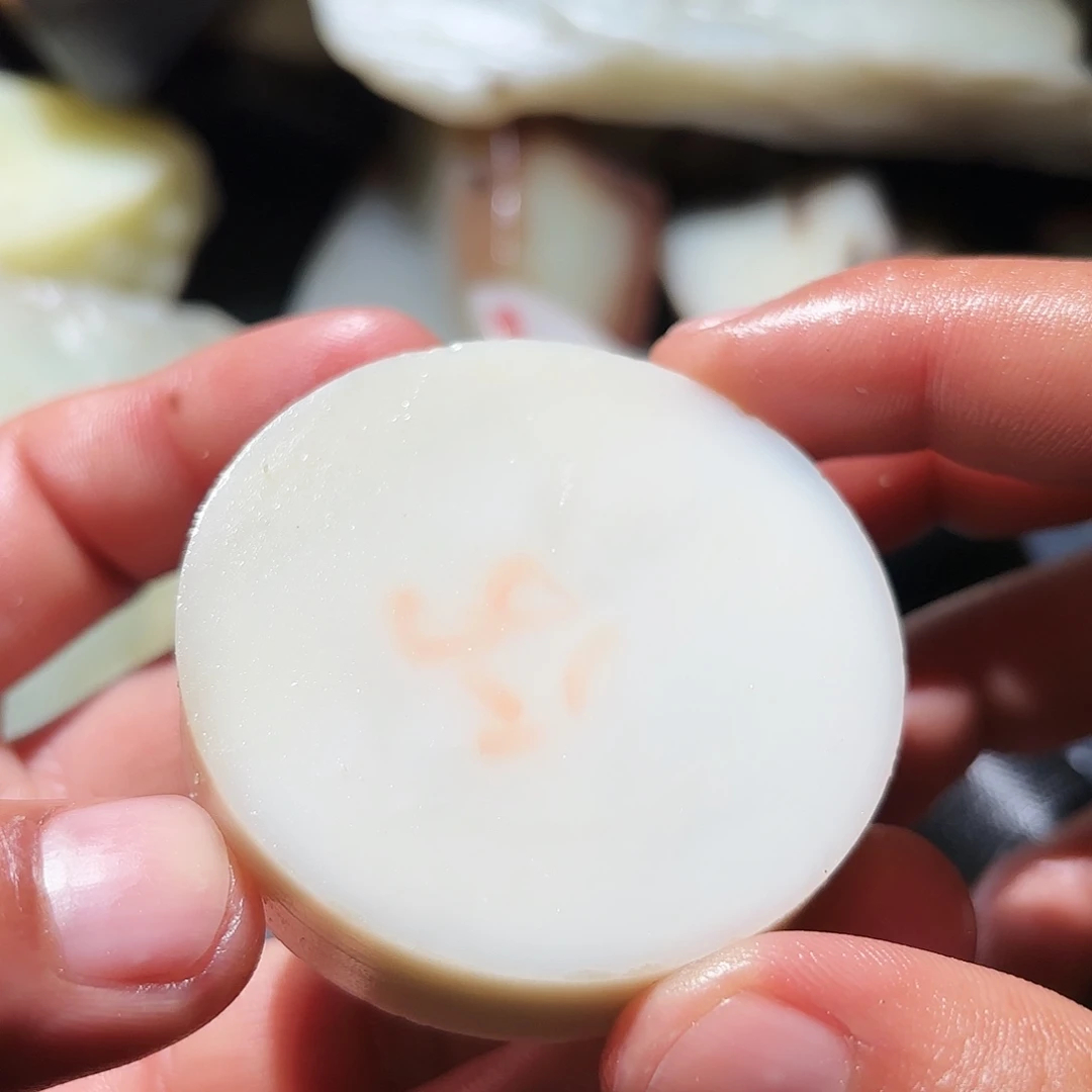 和田玉未镶嵌珠宝奇石