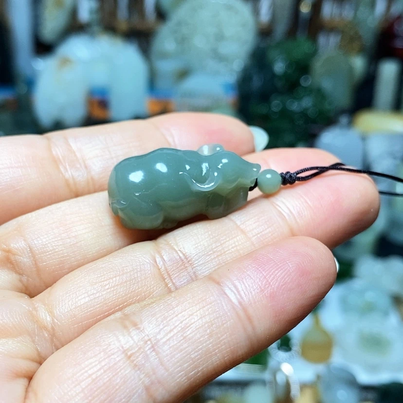 【闪购商品】颈饰未镶嵌和田玉
