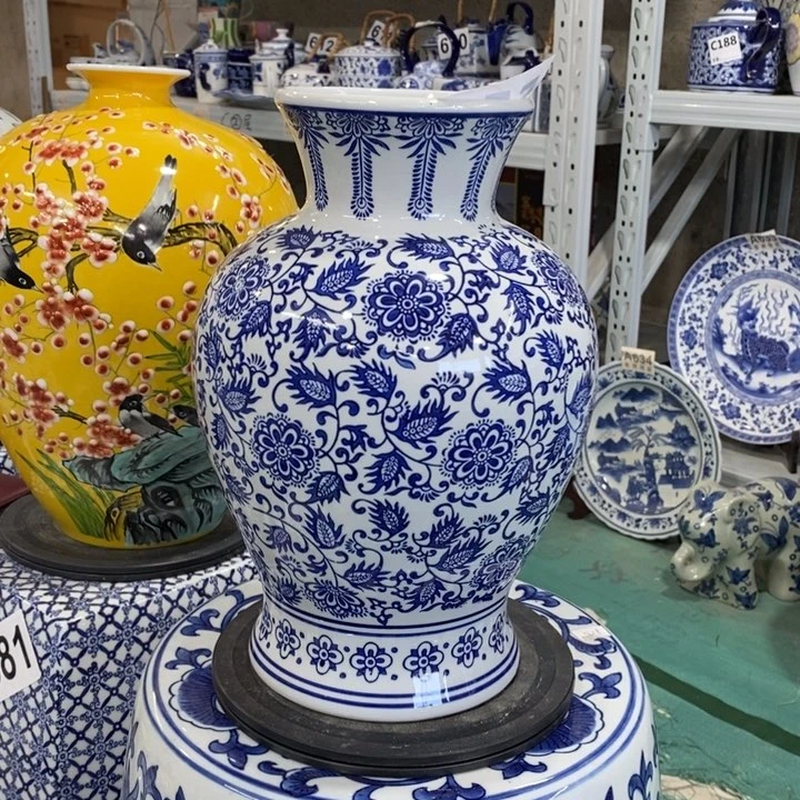 摆件手绘陶瓷花瓶摆件
