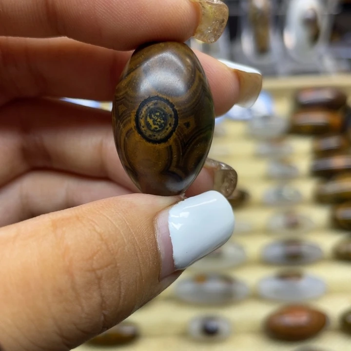 未镶嵌颈饰玛瑙/玉髓