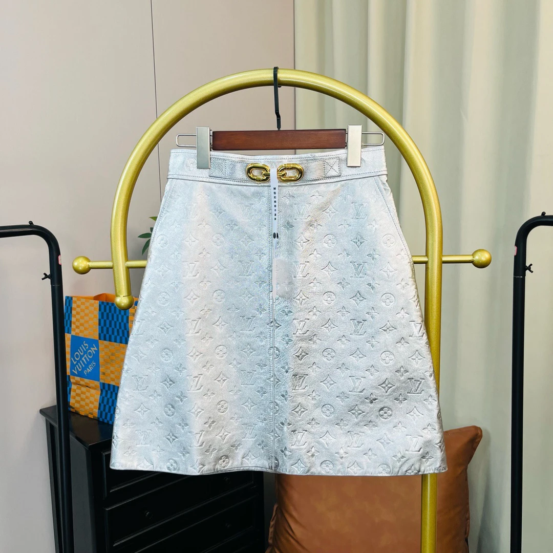 99新 LouisVuitton/路易威登 银色满印皮裙 36码 99新