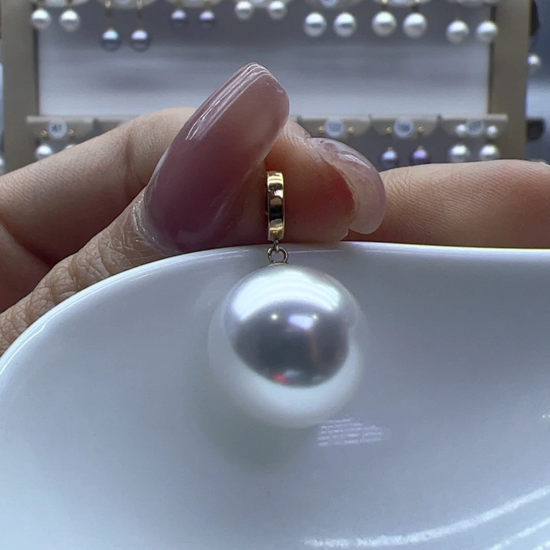 淡水珍珠颈饰18K金镶嵌