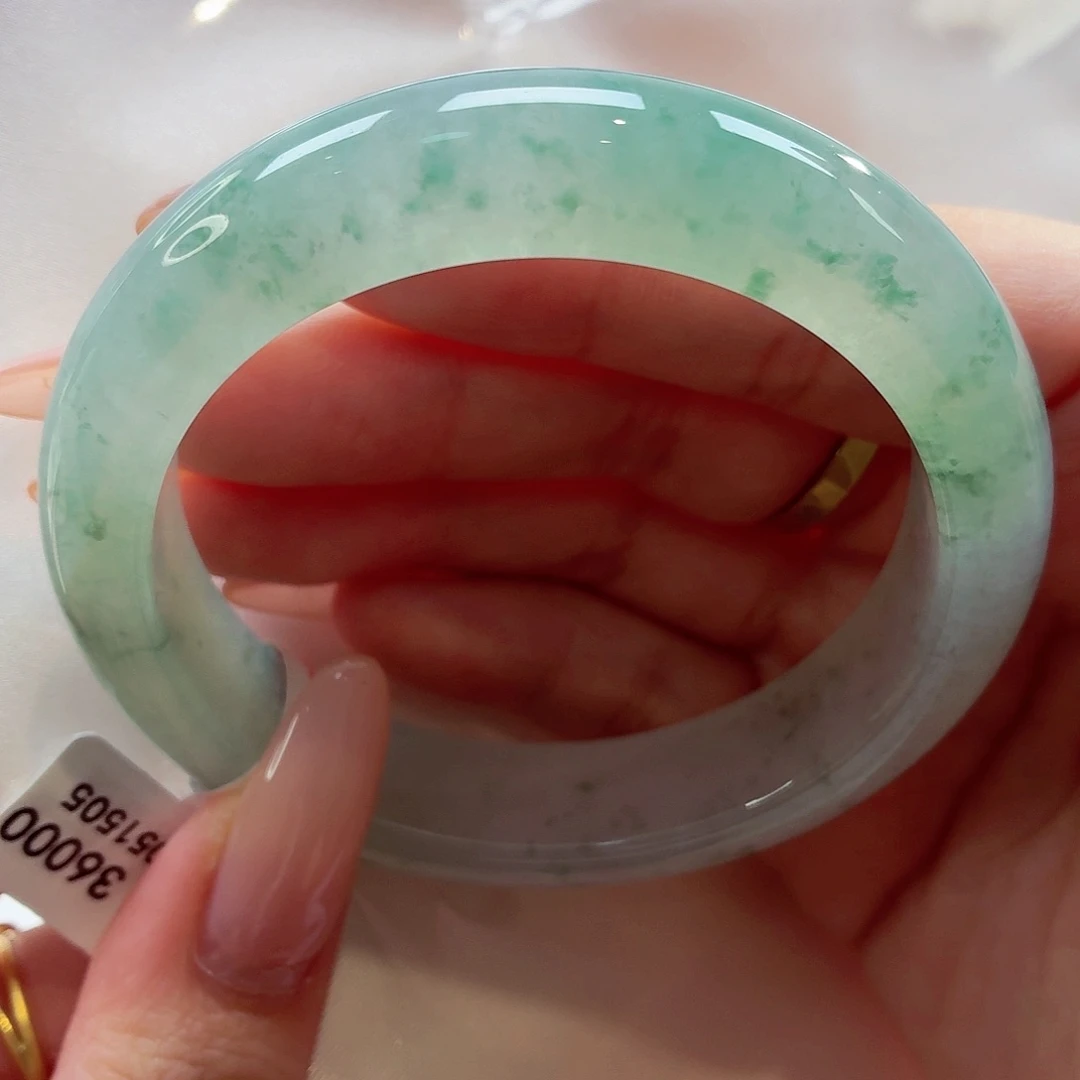翡翠未镶嵌手镯22（58号）有棉丝