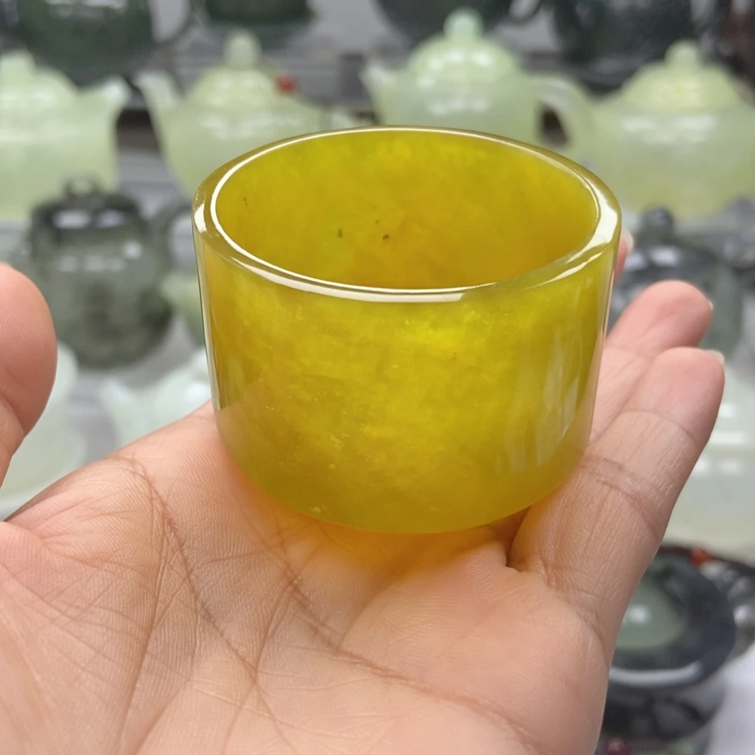 蛇纹石玉未镶嵌主人杯
