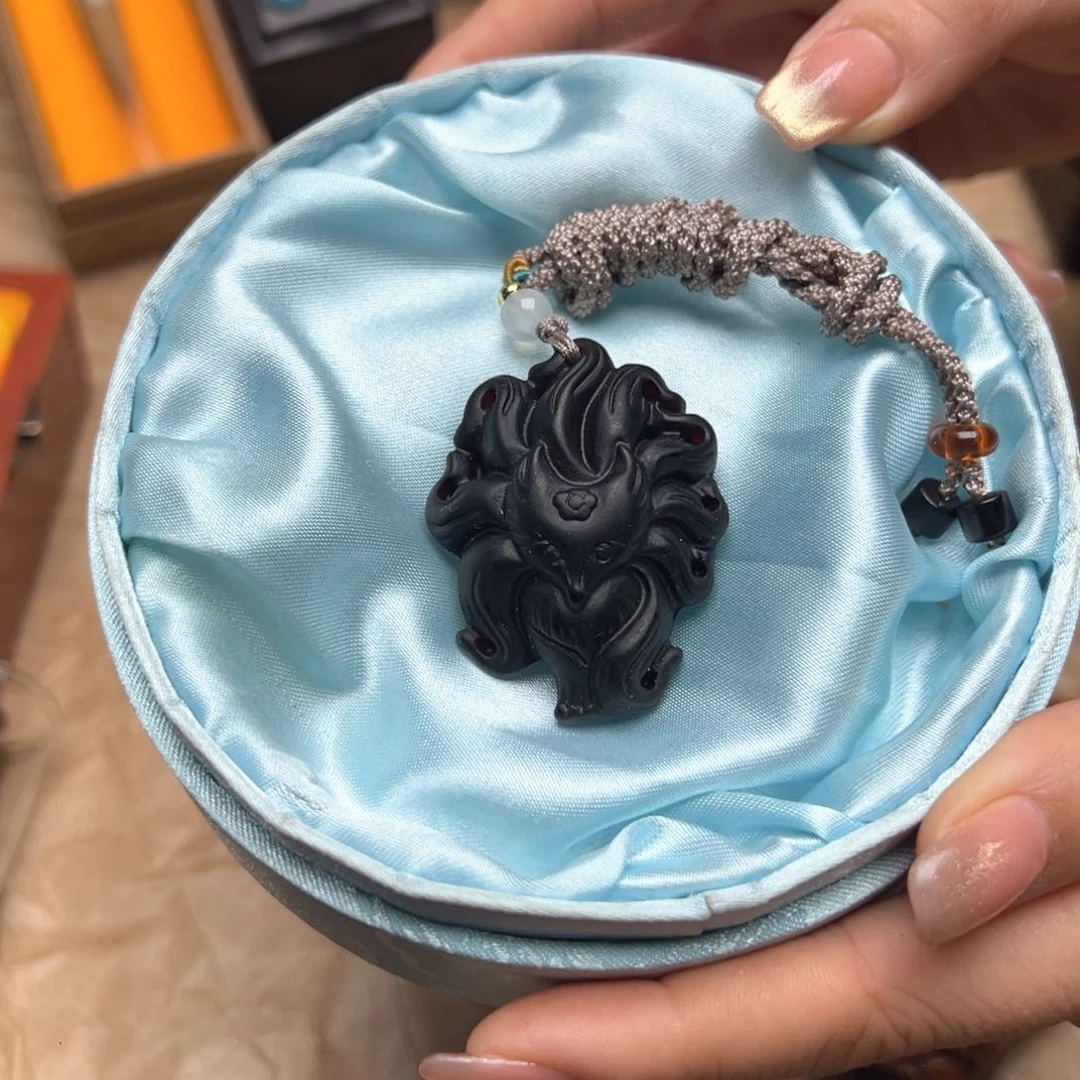 大叶紫檀（黑酸枝木类）