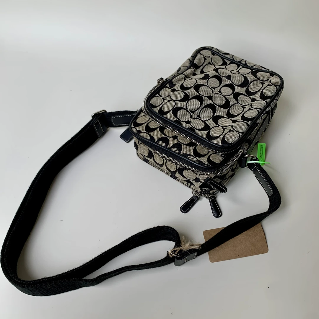 95新 COACH/蔻驰 经典老花帆布拼皮男女同款双层相机包斜挎包