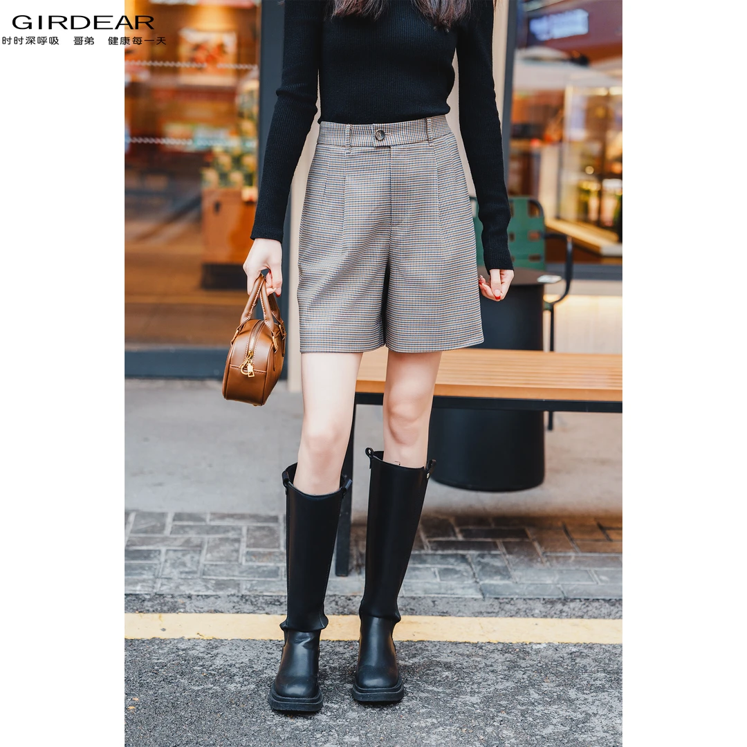 GIRDEAR/哥弟早春新款复古百搭拼色格纹直筒高腰休闲短裤1100555