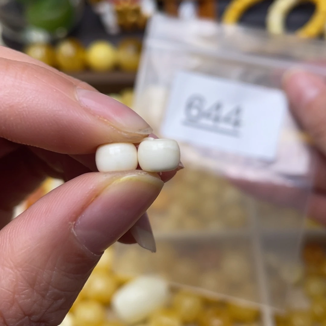 蜜蜡珠宝奇石未镶嵌7