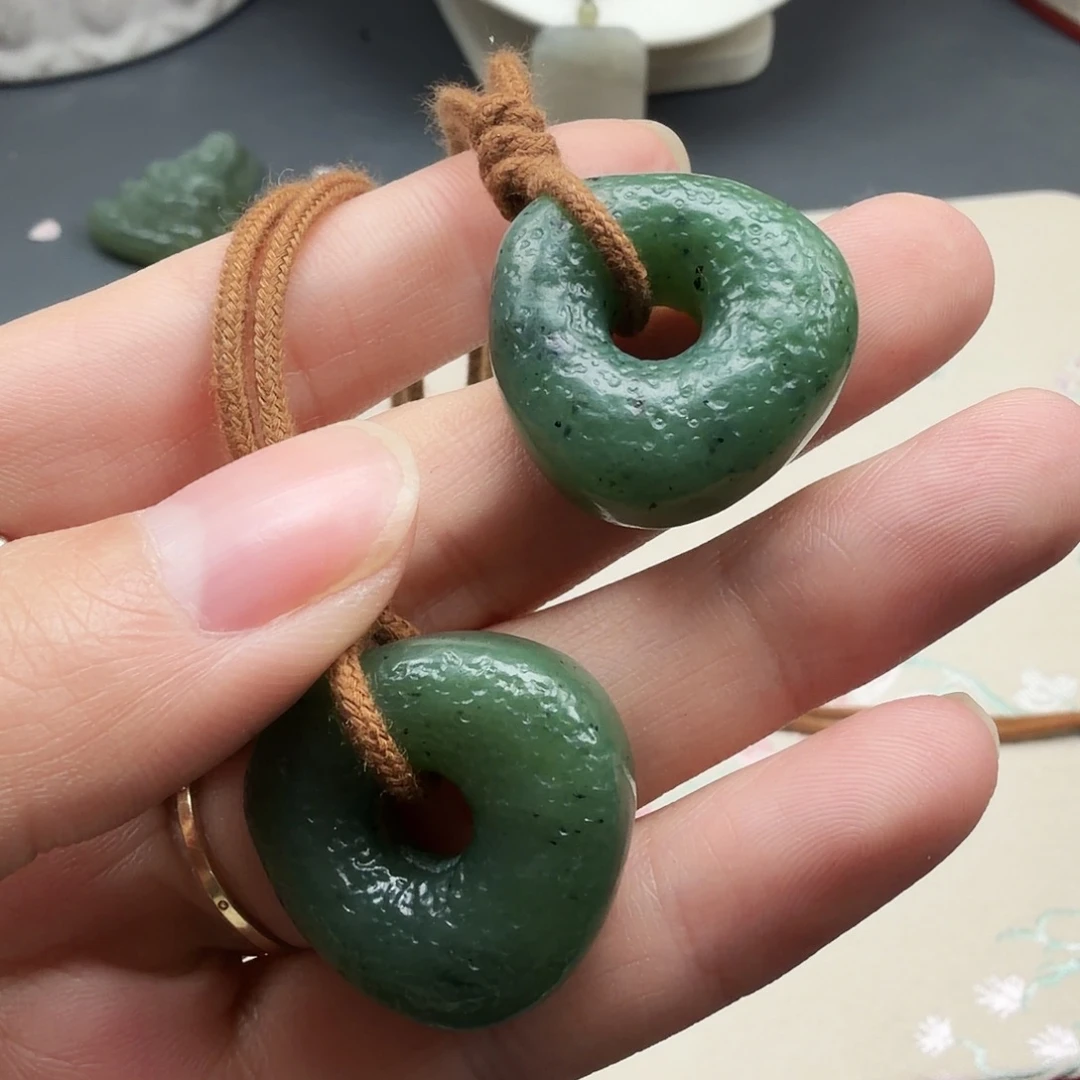 和田玉未镶嵌颈饰14